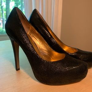 BCBGeneration Black Pumps